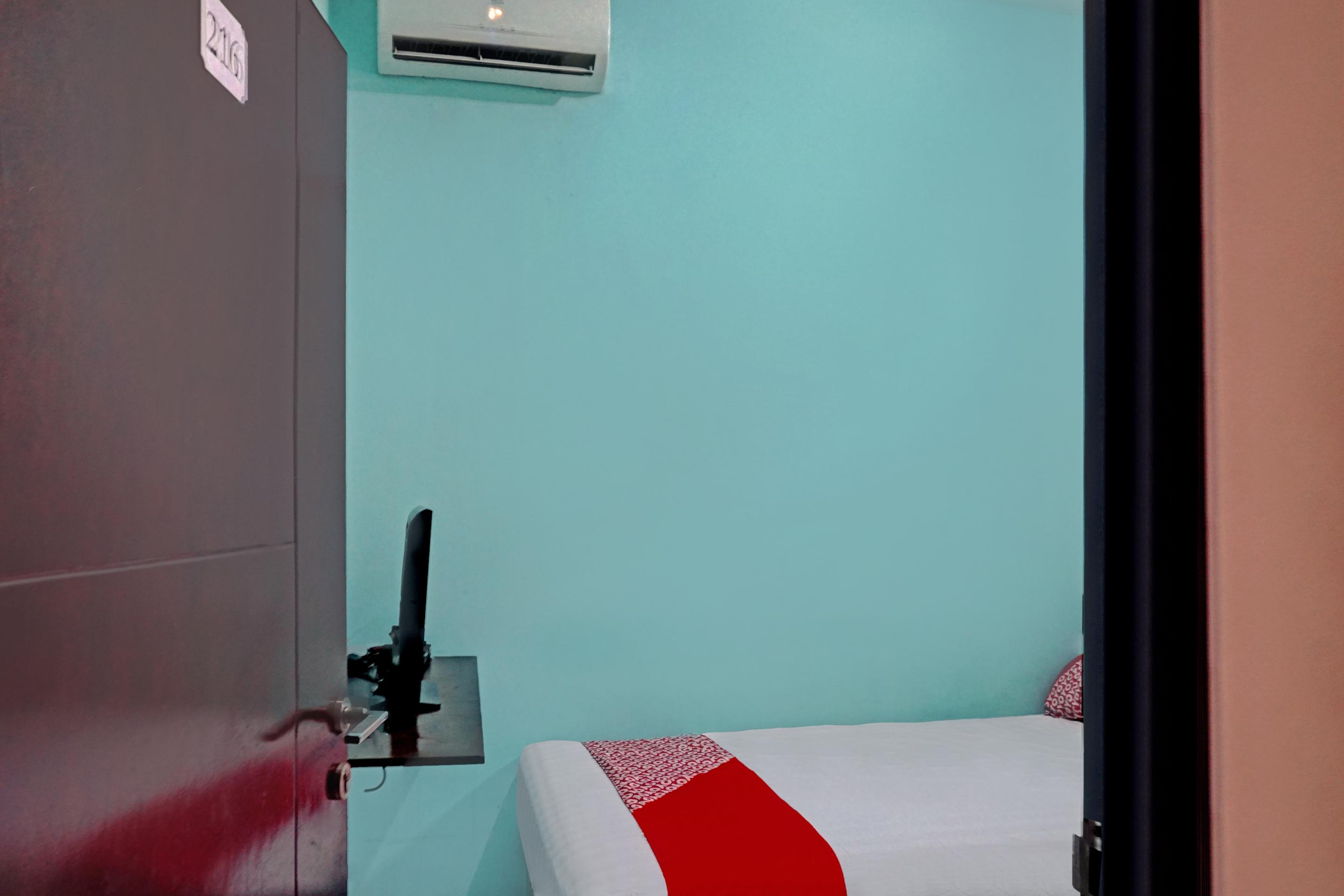 Oyo 90489 Kejora Homestay Джакарта Экстерьер фото