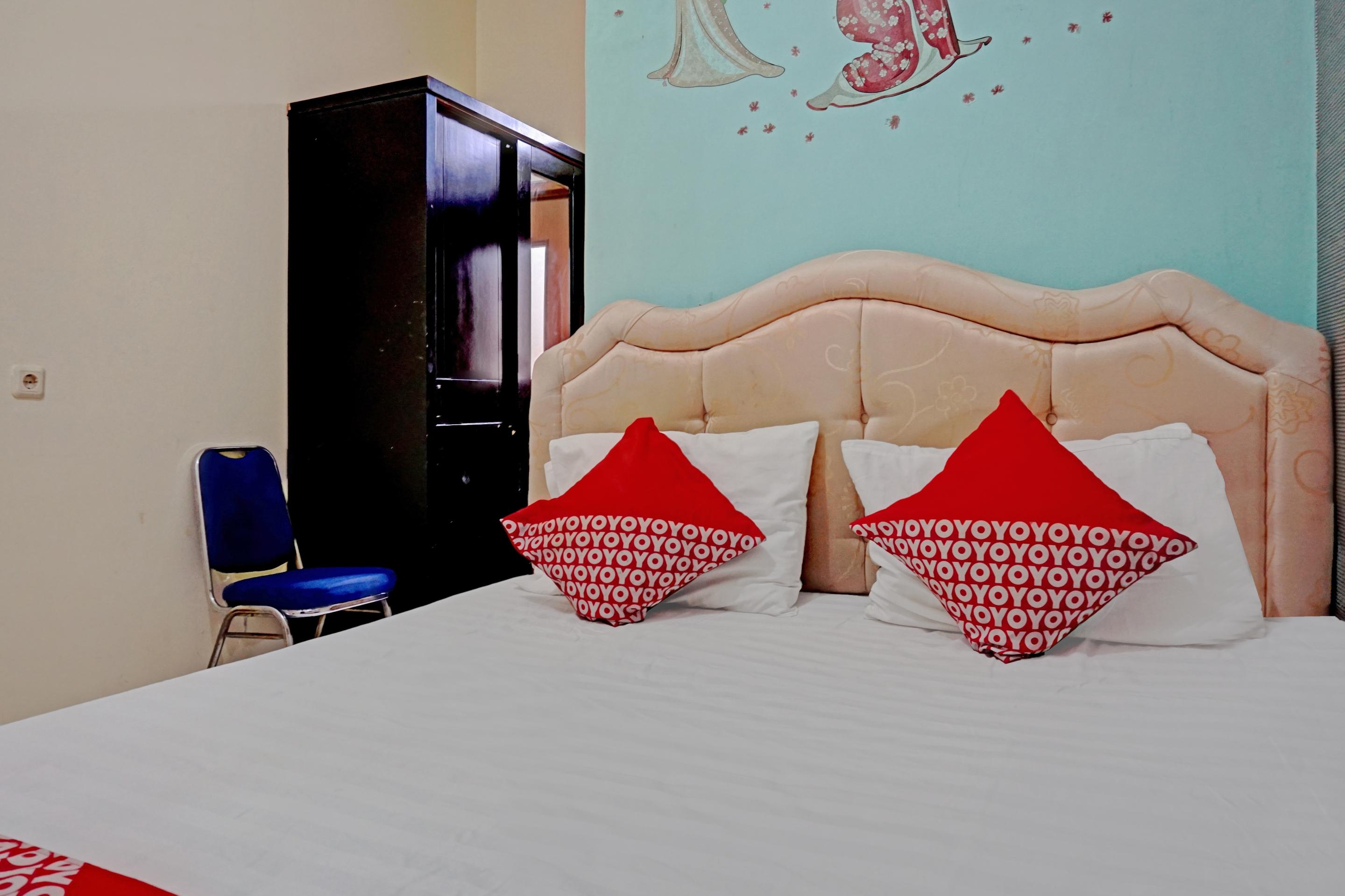 Oyo 90489 Kejora Homestay Джакарта Экстерьер фото