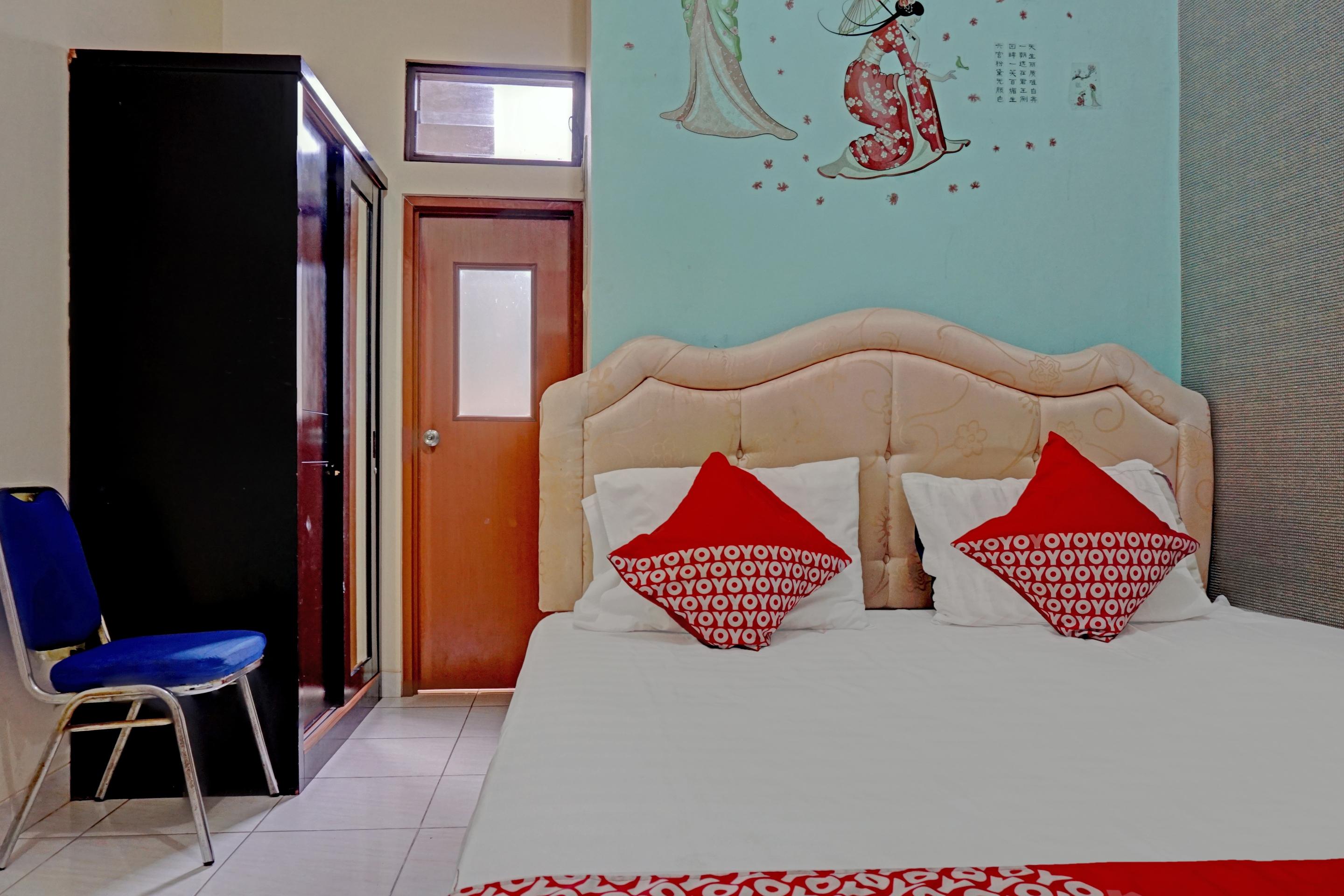 Oyo 90489 Kejora Homestay Джакарта Экстерьер фото