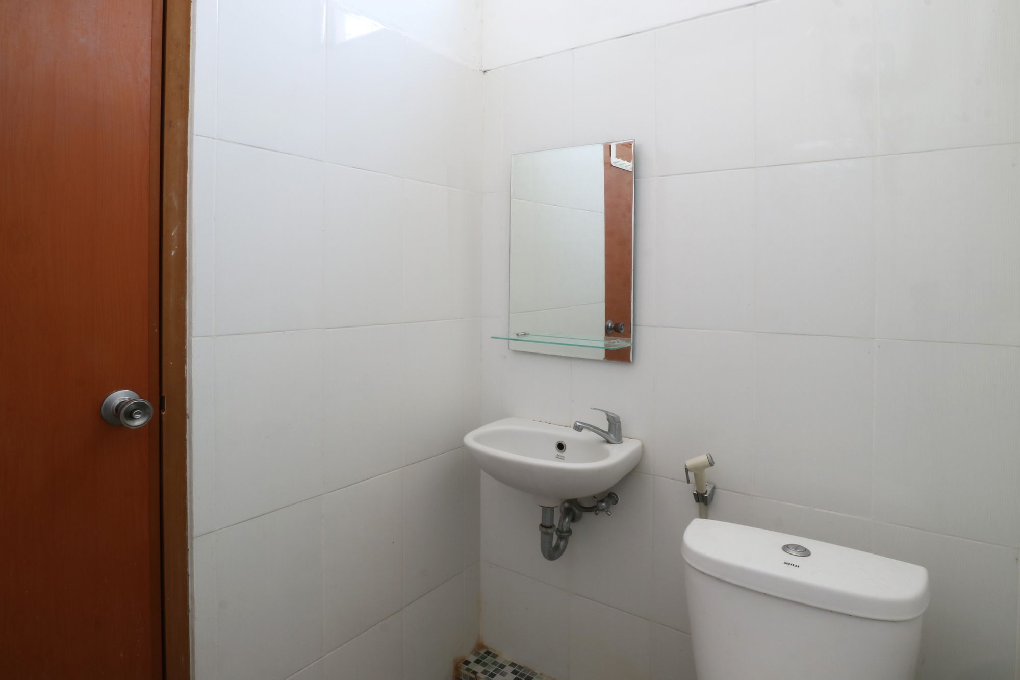 Oyo 90489 Kejora Homestay Джакарта Экстерьер фото