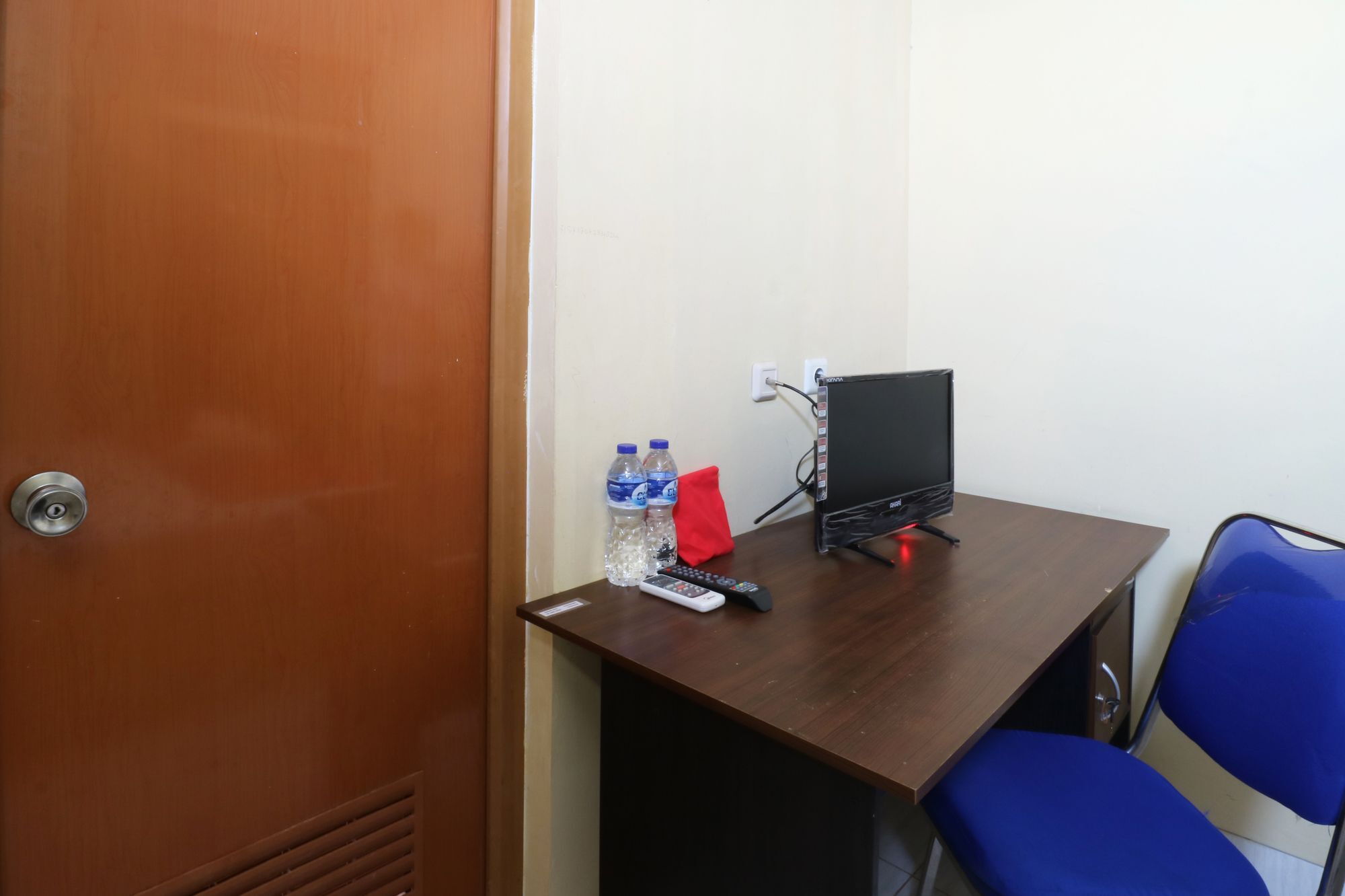 Oyo 90489 Kejora Homestay Джакарта Экстерьер фото